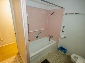 809  Lomo Street , Fort Worth Texas 76110