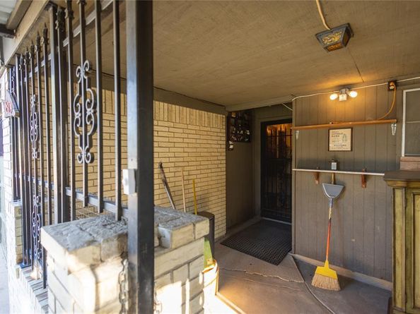809  Lomo Street , Fort Worth Texas 76110