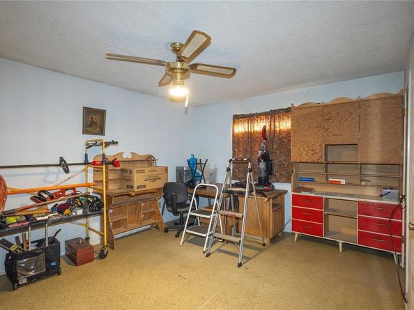 809  Lomo Street , Fort Worth Texas 76110