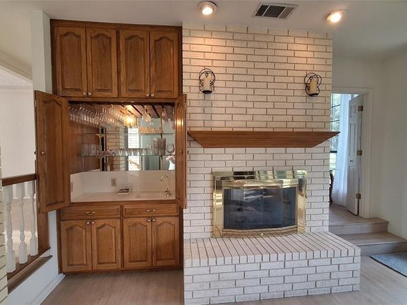 4008  Barnes Bridge Road , Dallas Texas 75228