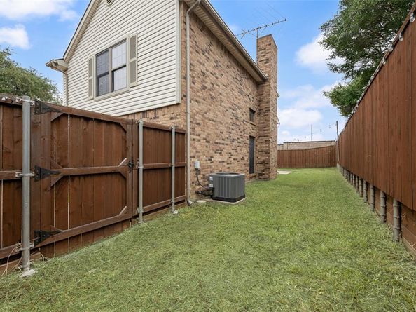 3330  Briaroaks Drive , Garland Texas 75044