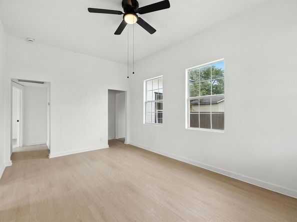 705  Hallvale Drive , White Settlement Texas 76108