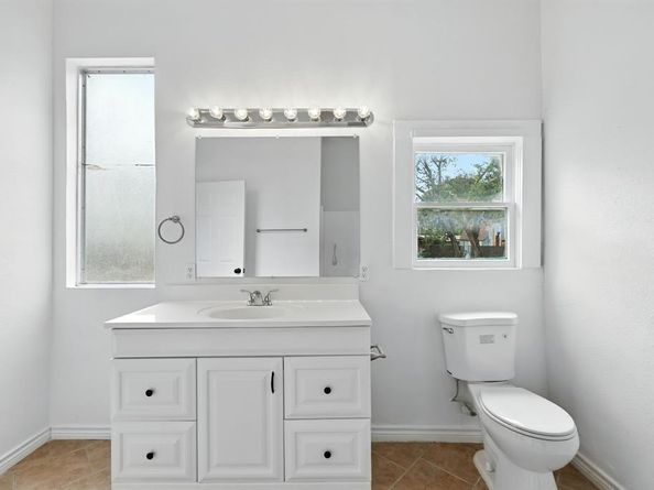 705  Hallvale Drive , White Settlement Texas 76108