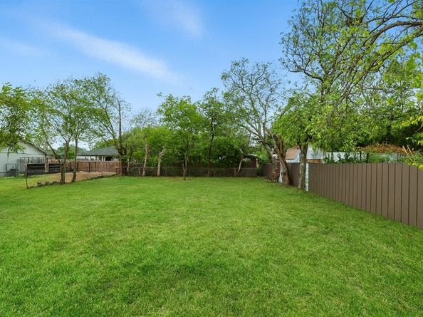 705  Hallvale Drive , White Settlement Texas 76108