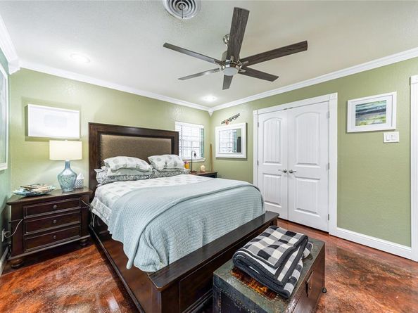 1635 W Pentagon Parkway , Dallas Texas 75224