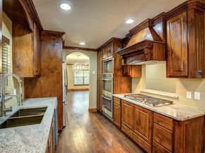 1635 W Pentagon Parkway , Dallas Texas 75224
