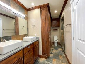1635 W Pentagon Parkway , Dallas Texas 75224