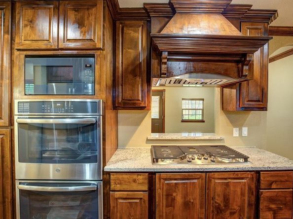 1635 W Pentagon Parkway , Dallas Texas 75224