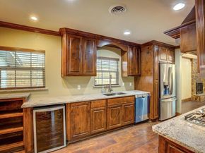 1635 W Pentagon Parkway , Dallas Texas 75224