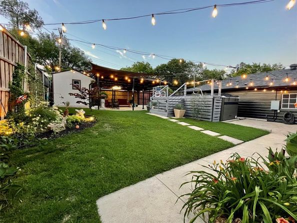 1635 W Pentagon Parkway , Dallas Texas 75224