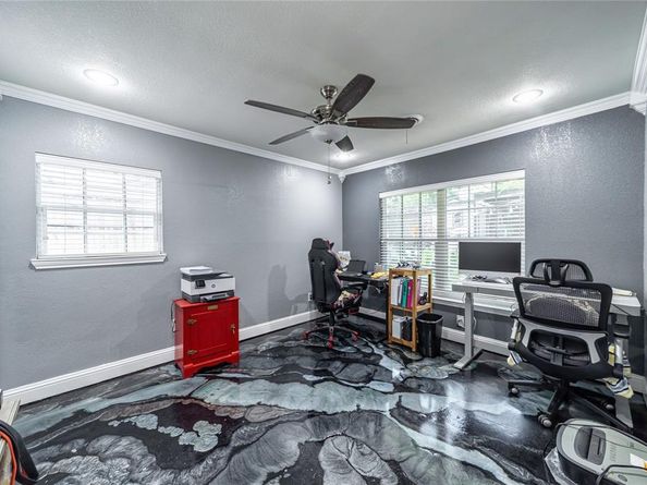 1635 W Pentagon Parkway , Dallas Texas 75224