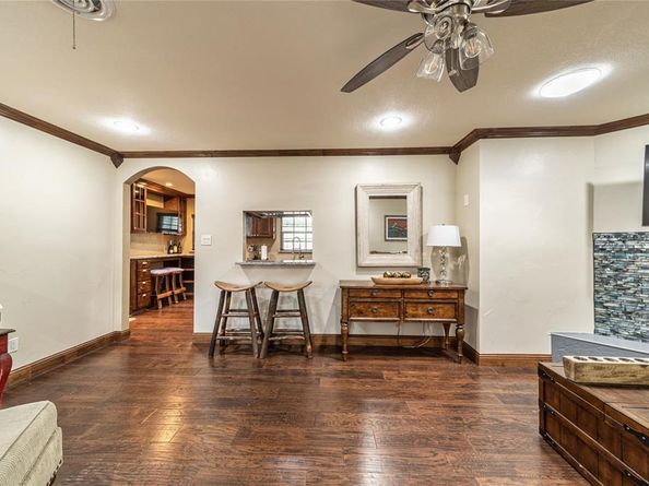 1635 W Pentagon Parkway , Dallas Texas 75224