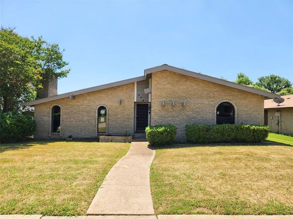 338  Wildbriar Drive , Garland Texas 75043