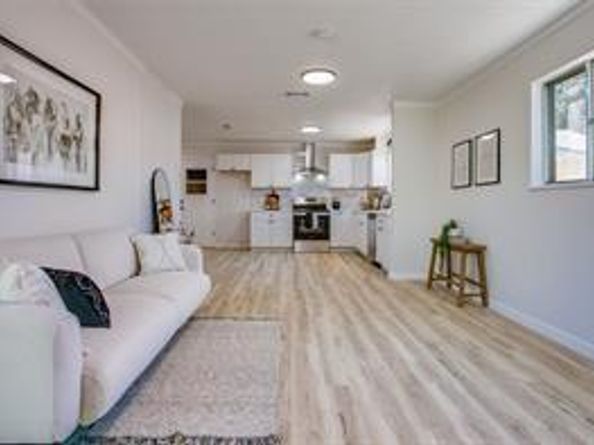 1809 W Tucker Boulevard , Arlington Texas 76013