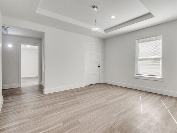 3702  Brandon Street , Dallas Texas 75211