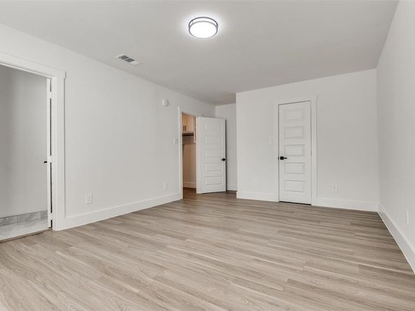 3702  Brandon Street , Dallas Texas 75211