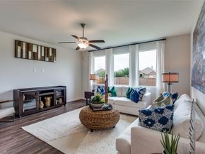 204  Pine Street , Azle Texas 75114