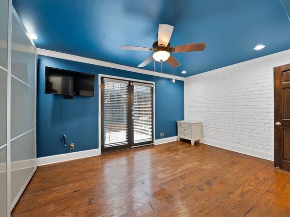 10203  Regal Oaks Drive  101, Dallas Texas 75230