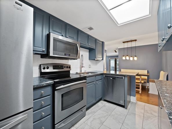 10203  Regal Oaks Drive  101, Dallas Texas 75230