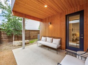 1022  Barsotti Court , Dallas Texas 75212