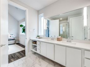 1022  Barsotti Court , Dallas Texas 75212