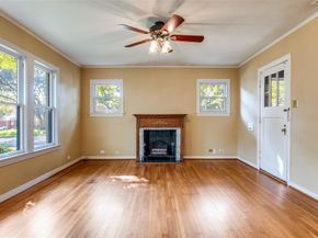 6931  Lindsley Avenue , Dallas Texas 75223