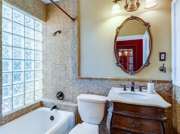 6931  Lindsley Avenue , Dallas Texas 75223
