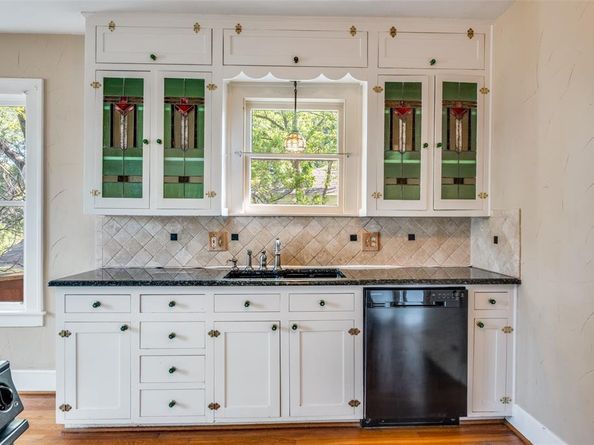 6931  Lindsley Avenue , Dallas Texas 75223