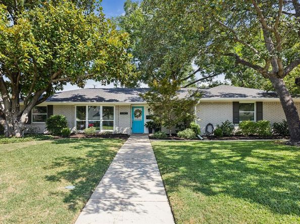 3243  Princess Lane , Dallas Texas 75229