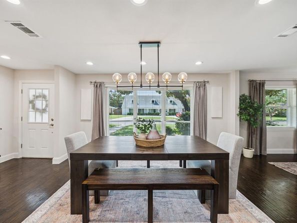 3243  Princess Lane , Dallas Texas 75229
