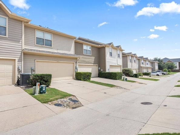 6833  Sandshell Boulevard , Fort Worth Texas 76137
