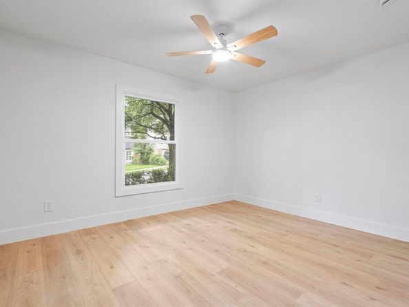 7123  Vivian Avenue , Dallas Texas 75223