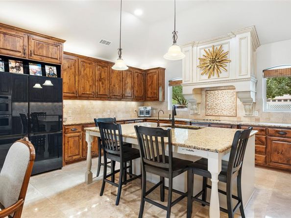 210  Oak Trail Drive , Double Oak Texas 75077