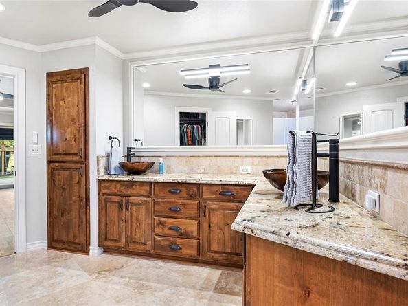 210  Oak Trail Drive , Double Oak Texas 75077