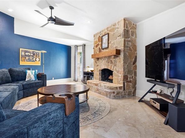 210  Oak Trail Drive , Double Oak Texas 75077