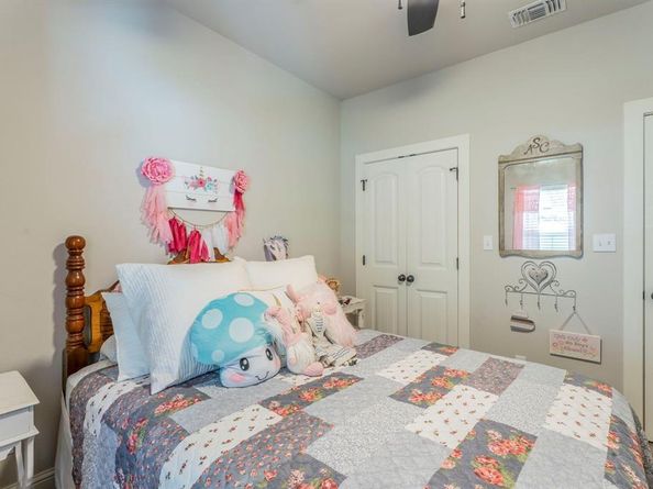 423  Ensign Lane , Oak Point Texas 75068