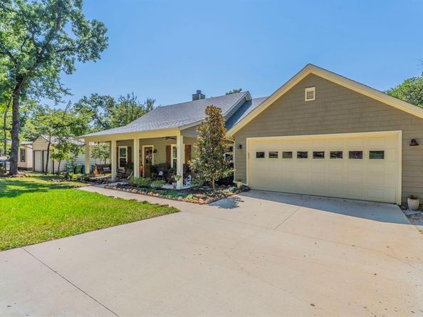 423  Ensign Lane , Oak Point Texas 75068