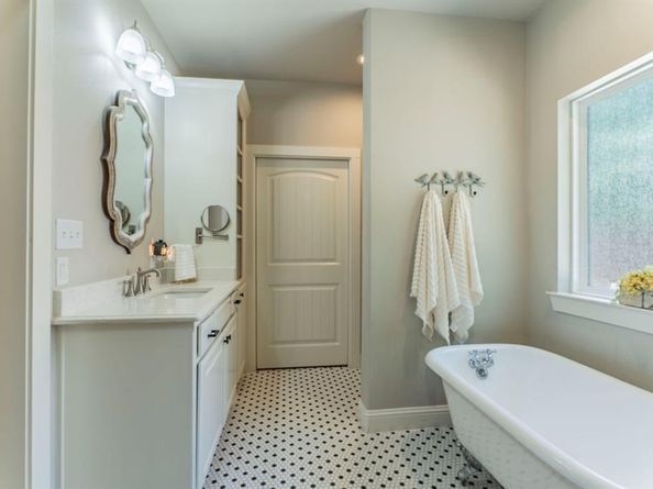 423  Ensign Lane , Oak Point Texas 75068