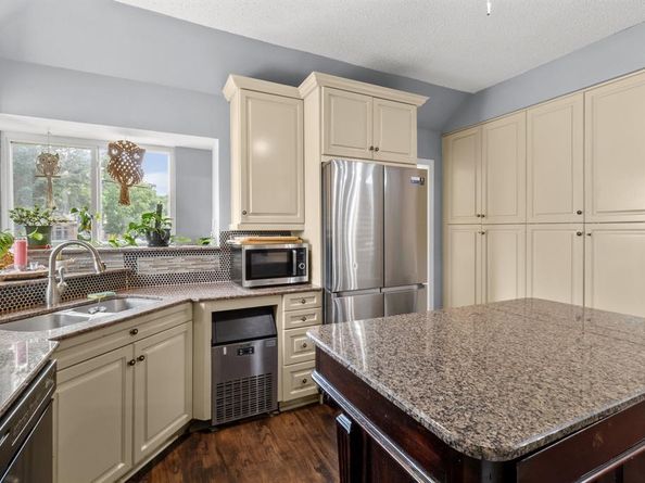 2315  Ox Bow Court , Arlington Texas 76006