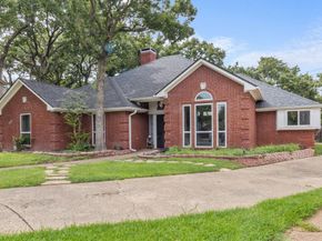 2315  Ox Bow Court , Arlington Texas 76006