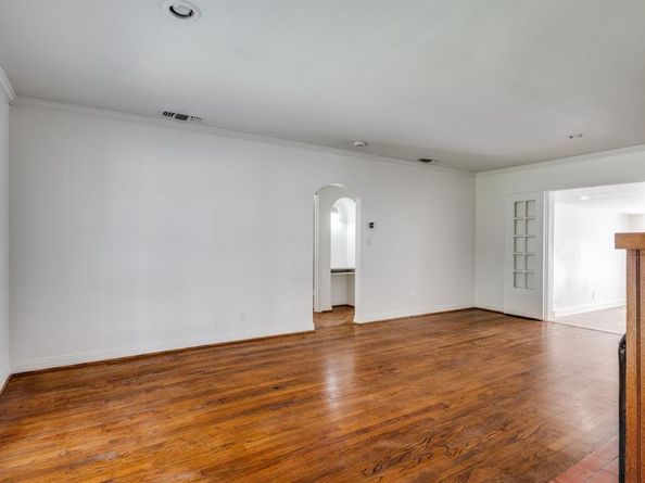 6018  Martel Avenue , Dallas Texas 75206