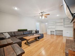 1022  Bardfield Avenue , Garland Texas 75041