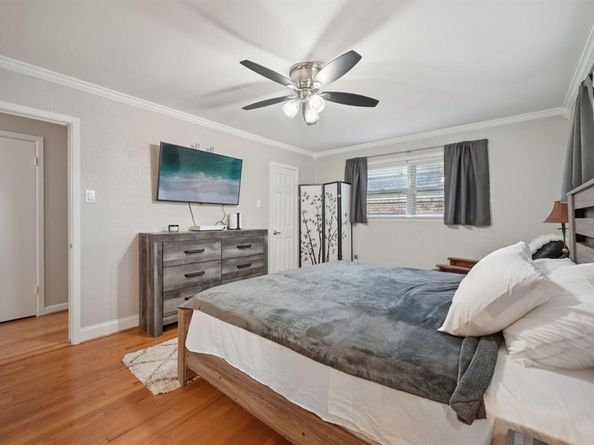 1022  Bardfield Avenue , Garland Texas 75041