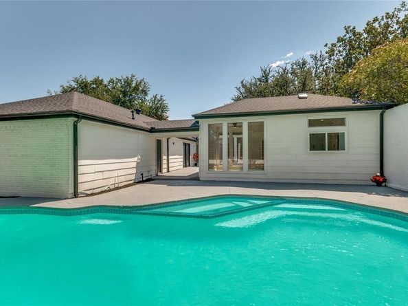7624  Carta Valley Court , Dallas Texas 75248