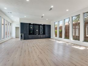 7624  Carta Valley Court , Dallas Texas 75248