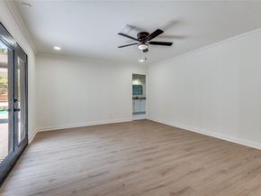 7624  Carta Valley Court , Dallas Texas 75248