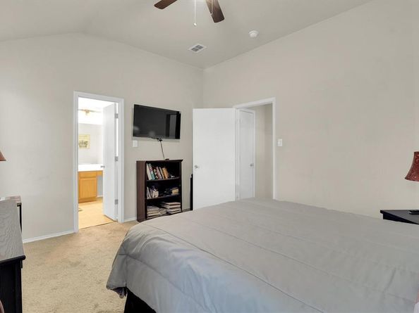Undisclosed Address #21028894, Denton Texas 76207