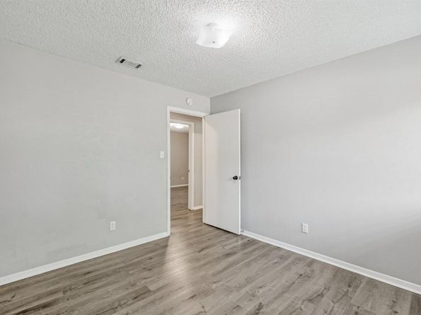 610  Scottsboro Lane , Dallas Texas 75241