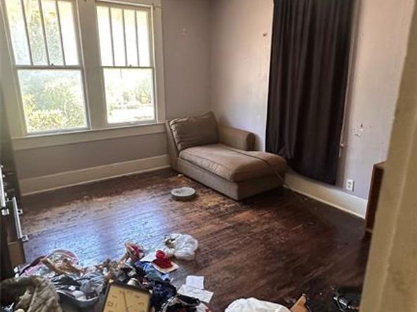 711  Glendale Street , Dallas Texas 75214