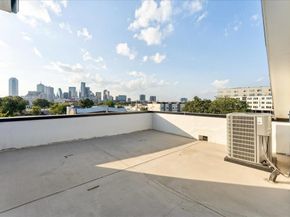 1508  Seegar Street  101, Dallas Texas 75215